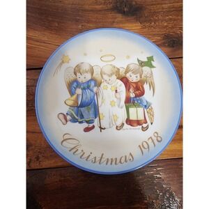 Sister Berta Hummel "Heavenly Trio"‎ 1978 Christmas Plate